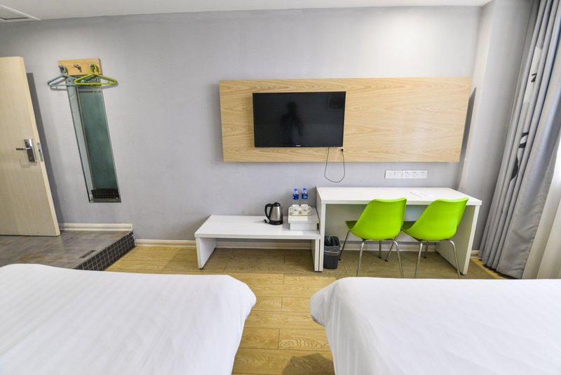 Motel 168 HotelOther