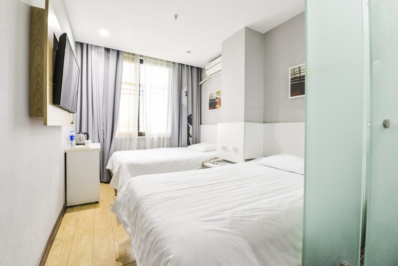 Motel 168 HotelOther