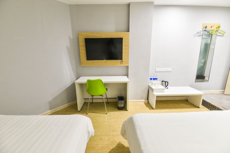 Motel 168 HotelOther