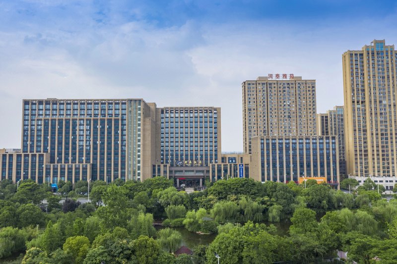 Yangzhong Juntai Hotel Over view