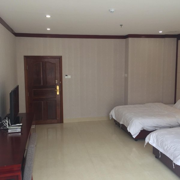 Fenghuangshu Guest Room