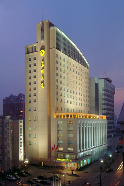 Hubei East Lake HotelOver view