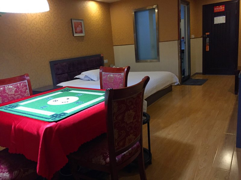 Qianjiang Yiyong Express Hotel休闲