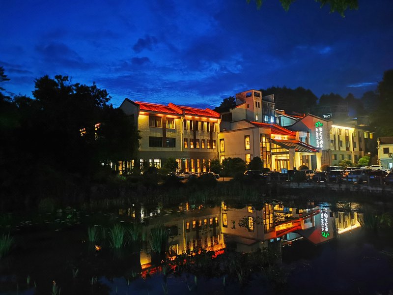 Julong HotelOver view
