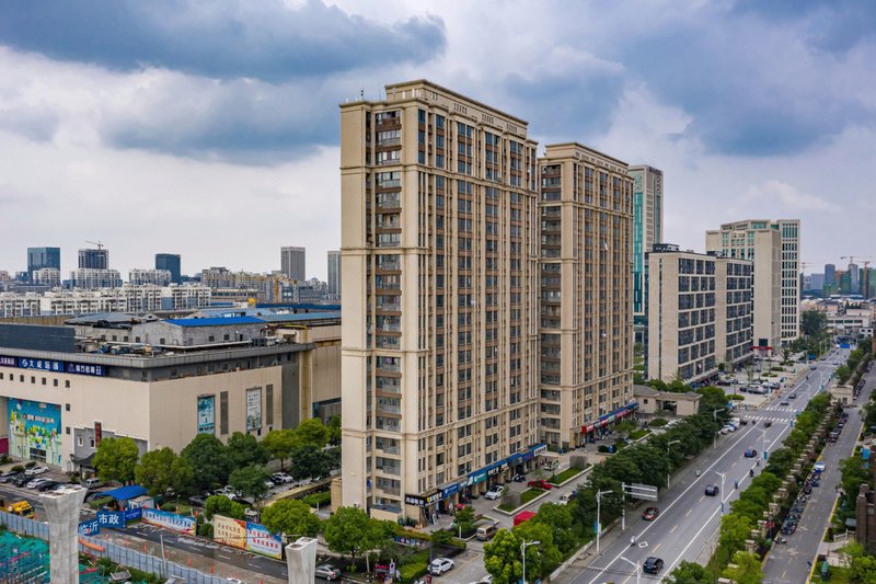 The QUBE Hotel Yangzhou Over view