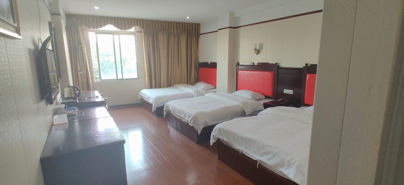 Nanan YueHui Business Hotel Guest Room