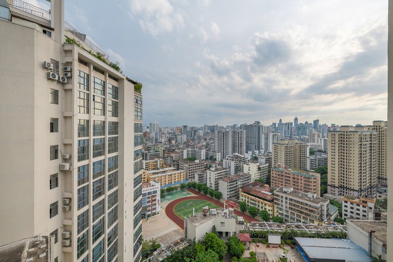 Wanguo Metropolitan Hotel Over view