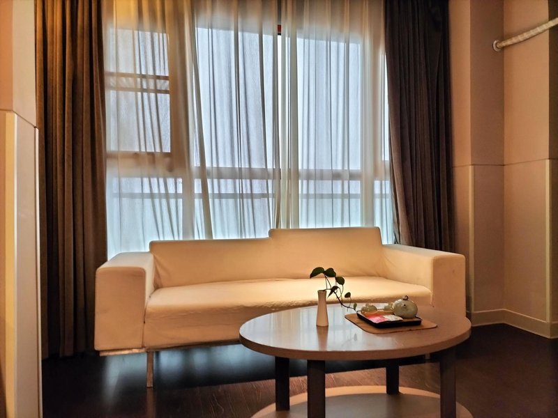 Jinjiang Inn Select (Guiyang North High speed ​​Railway Station)Guest Room