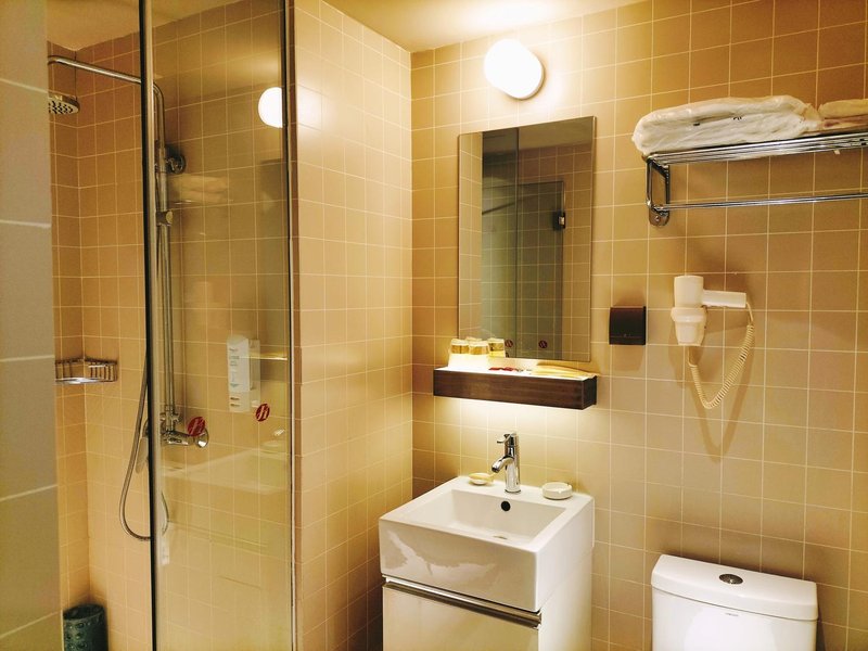 Jinjiang Inn Select (Guiyang North High speed ​​Railway Station)Guest Room