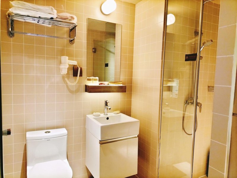 Jinjiang Inn Select (Guiyang North High speed ​​Railway Station)Guest Room