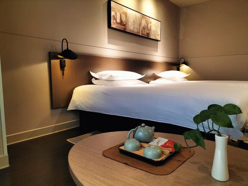 Jinjiang Inn Select (Guiyang North High speed ​​Railway Station)Guest Room