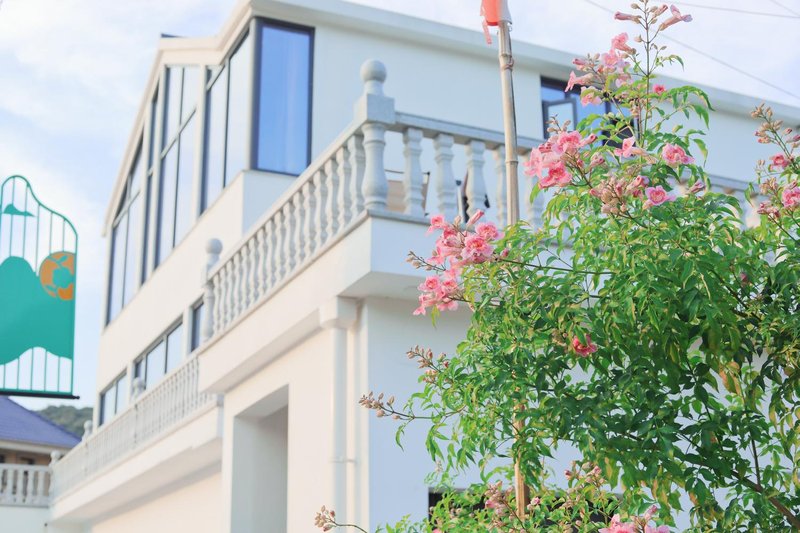 Wenxi Mountain House B&B Over view