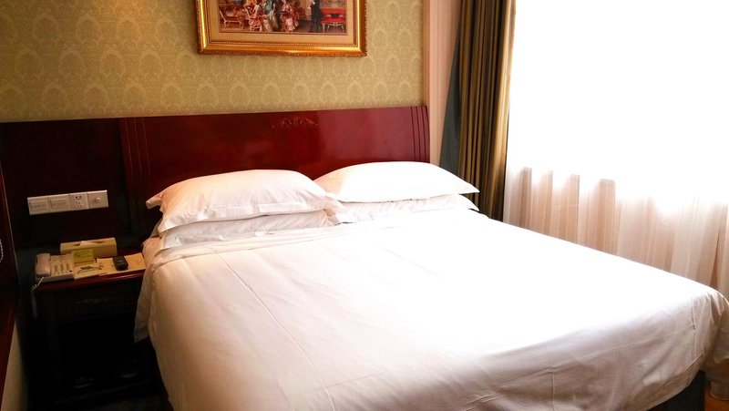 Vienna Hotel (Shenzhen Bagua Road)Guest Room