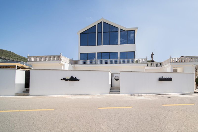 Wenxi Mountain House B&B Over view