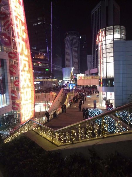 Lavande Hotel (Shenzhen Huaqiang Road Metro Station)Over view