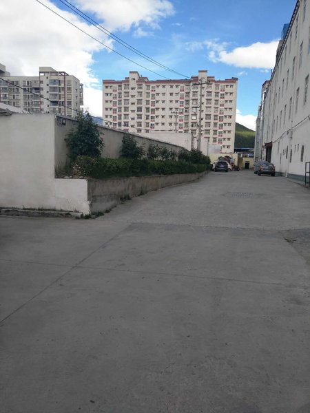 Linzhi San Xia Qing HotelOver view