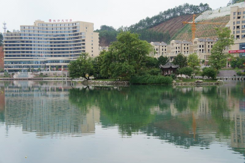 Oriental Hotel (Kaihua Linhu Road)Over view