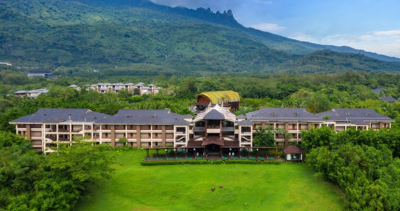 Qixian Yaochi Hot Spring Resort Over view