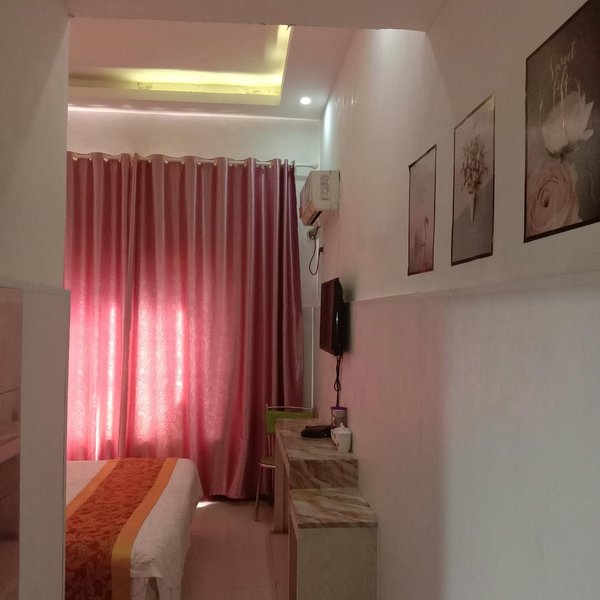 69 Express HotelGuest Room