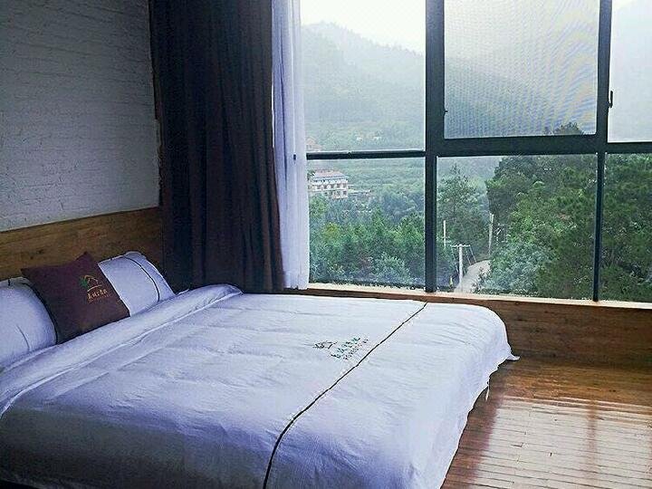 Dongjiang Lake Senlinli CampGuest Room
