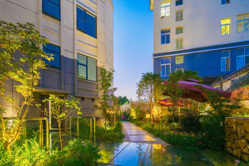 Long Rui Hao Ting Hotel Over view