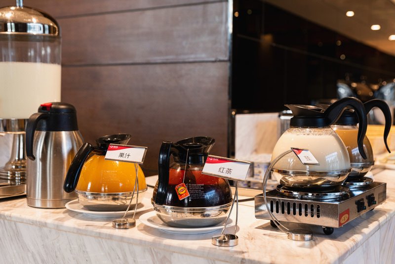 Sunny Sky Inn Huanggang Spreading Love Lake ParkRestaurant