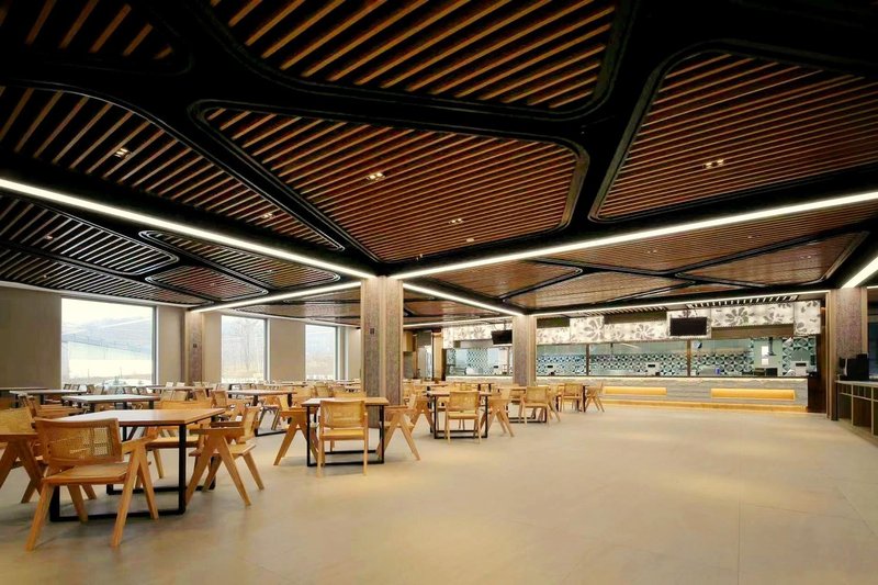 Dalian Anbo Hot Spring Ski Resort Restaurant