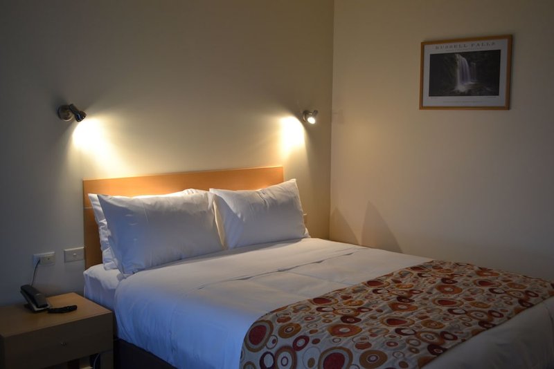 Wellers Inn Guest Room