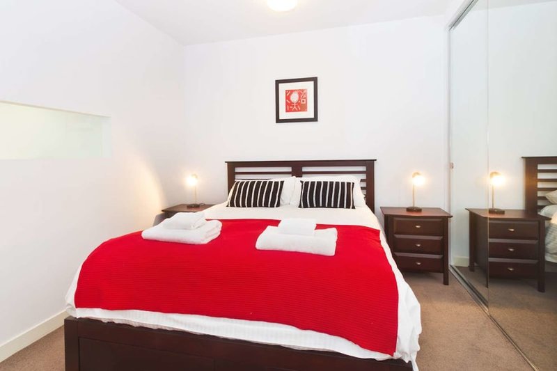 Port Melbourne Executive Living Guest Room
