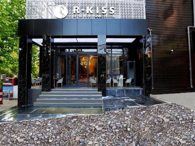 R Kiss Fashion Boutique Hotel Over view