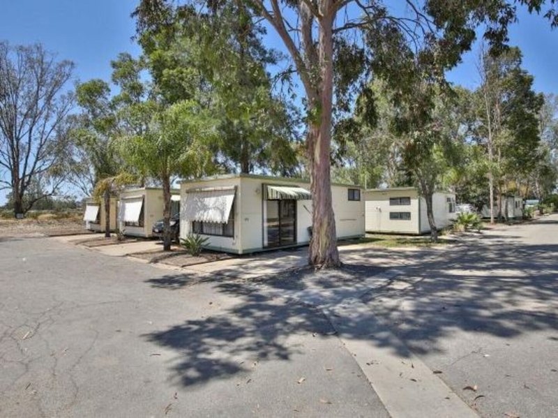 Big4 Golden River Holiday Park 酒店外观