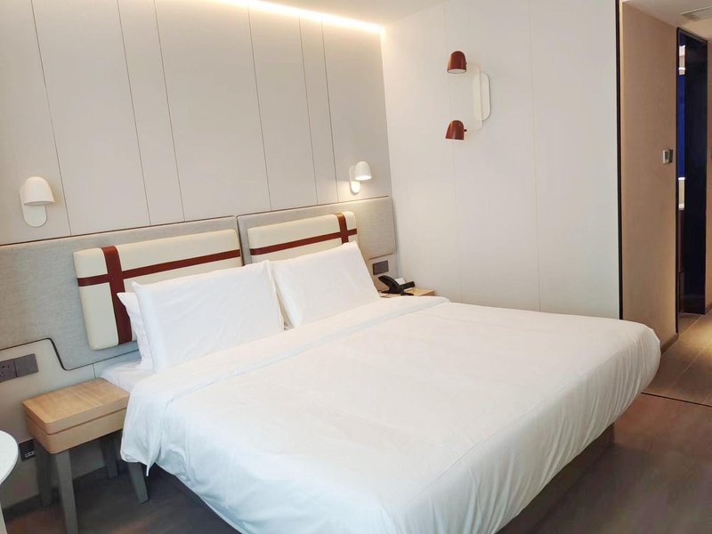 Home Inn (Changzhou Railway Station Bo'ai Road Subway Station) Guest Room