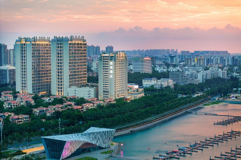 Atour Hotel Xixiu Beach, Binhai Avenue, Haikou Over view