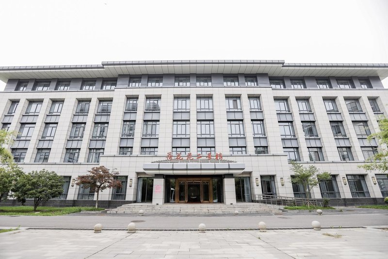 Lotus Garden (Tongling College Branch) Over view