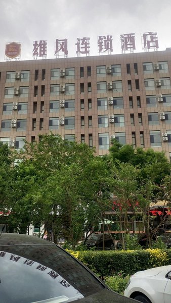 Delong HotelOver view