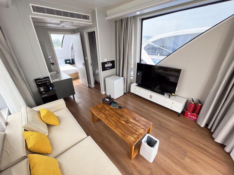 LingHu Yacht Water HomestayGuest Room