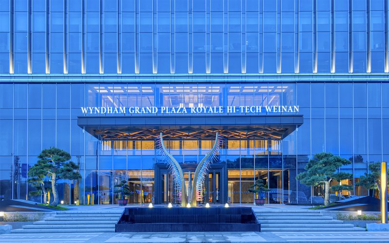 Wyndham Grand Plaza Royale Hi-Tech Weinan Over view