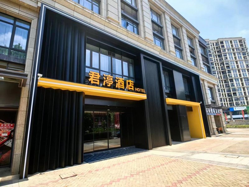 Grand Hotel Regency Over view