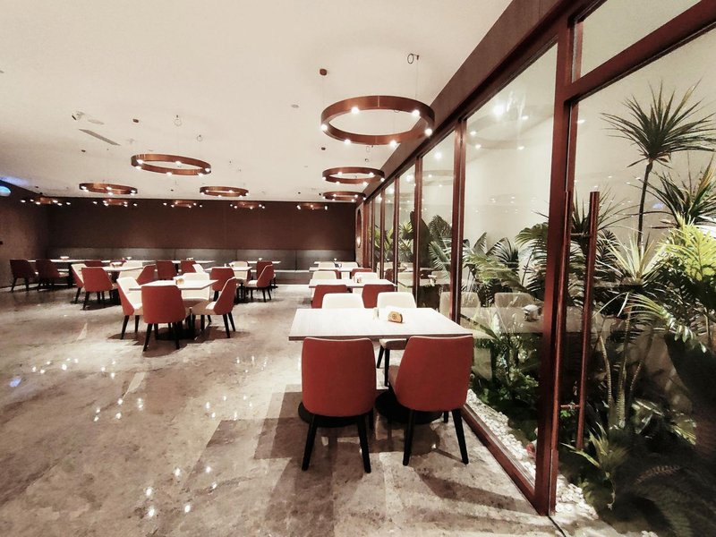 PALACE Hotel (Laiyang Wanda Plaza High-speed Railway Station) Restaurant