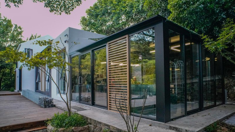 Yuanju Yuanchu Homestay Over view