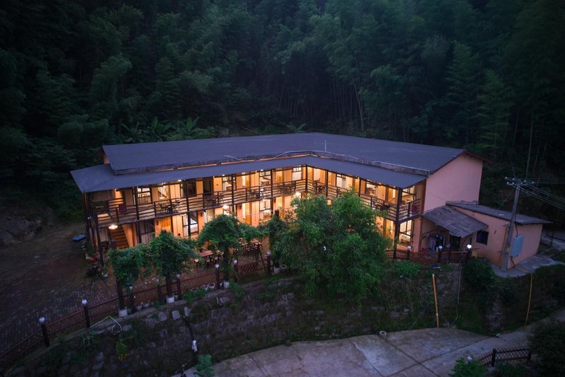 Flower Building Changsha Valley Li Homestay (Heiqifeng Forest Park) Over view
