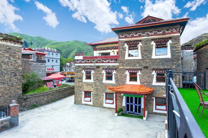 Ranwagang Homestay (Xinduqiao Branch) Over view