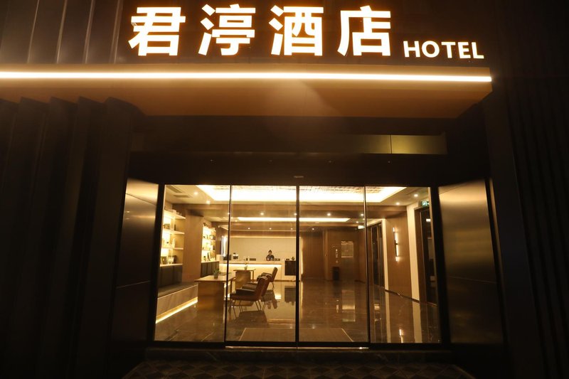 Grand Hotel Regency Over view