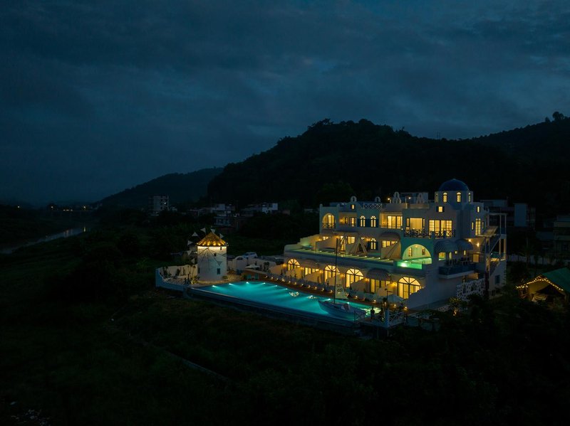 Zhaoqing Xijiang Lan'an Villa Over view