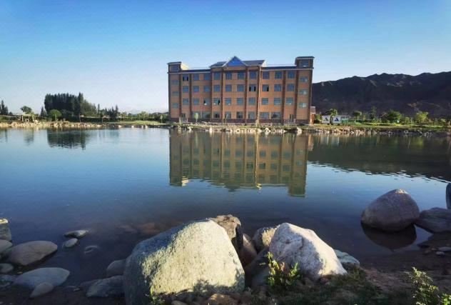 Danxia Bay Country Hotel Over view