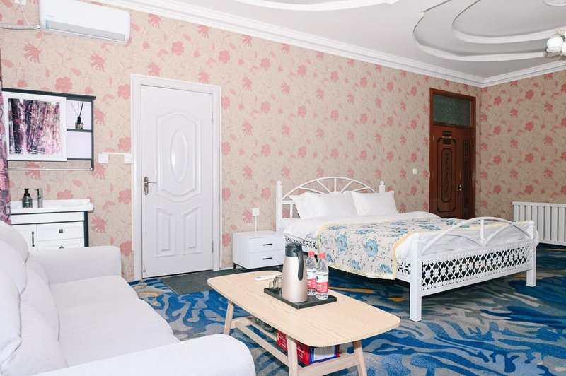 Yining Yilan Homestay Guest Room