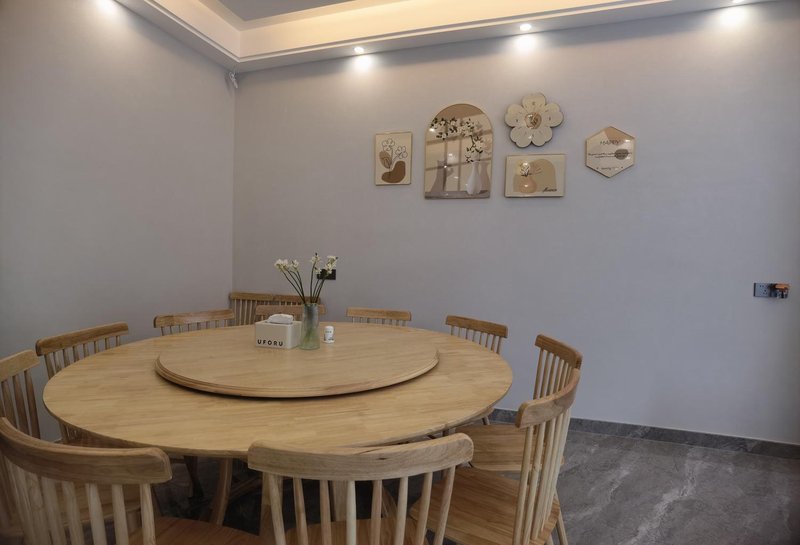 Anji Laishi Road Homestay (Canglong Baipu Drifting Branch) Restaurant