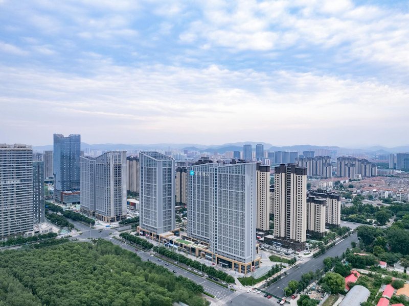 Hanting Hotel (Jinan Shandong International Convention and Exhibition Center) Over view