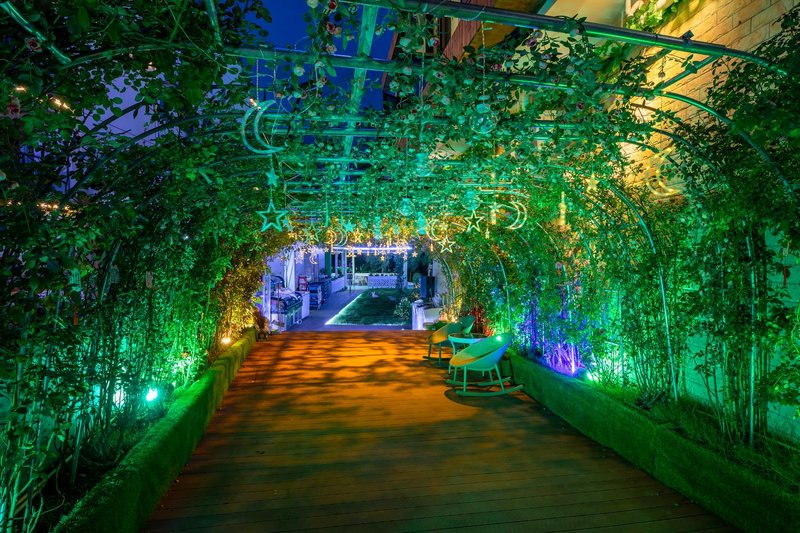 Moon Bay Nanfeng Zhiyi HomestayOver view