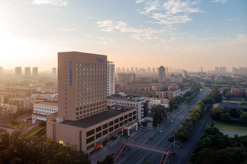 Microtel by Wyndham Tianjin Hedong Over view